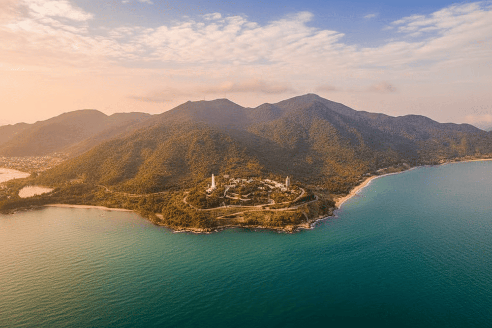 Son Tra Peninsula is known as the "green lung" of Da Nang, featuring a rich variety of plant and animal life